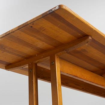 Børge Mogensen, a "Skaher" dining table, second half of the 20th century.