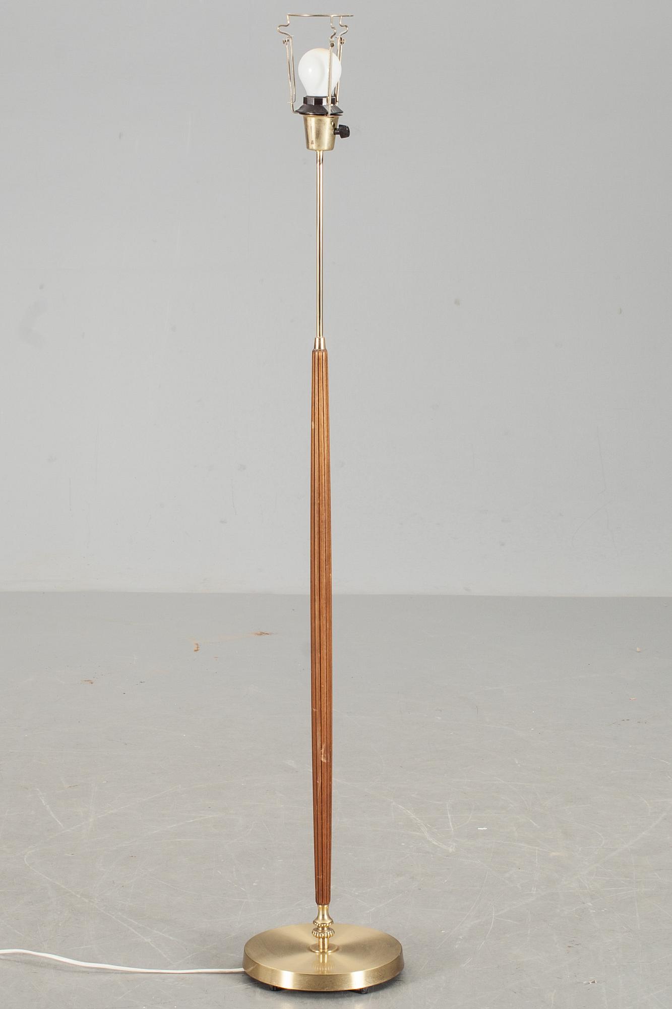 GOLVLAMPA, 1900-talets mitt.