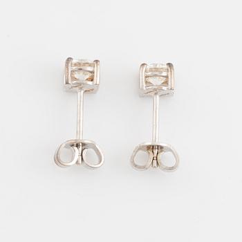 Brilliant cut diamond stud earrings, with IGI report.