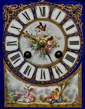 BORDSGARNITYR, 3 delar, Louis XVI-stil, omkring sekelskiftet 1800/1900.