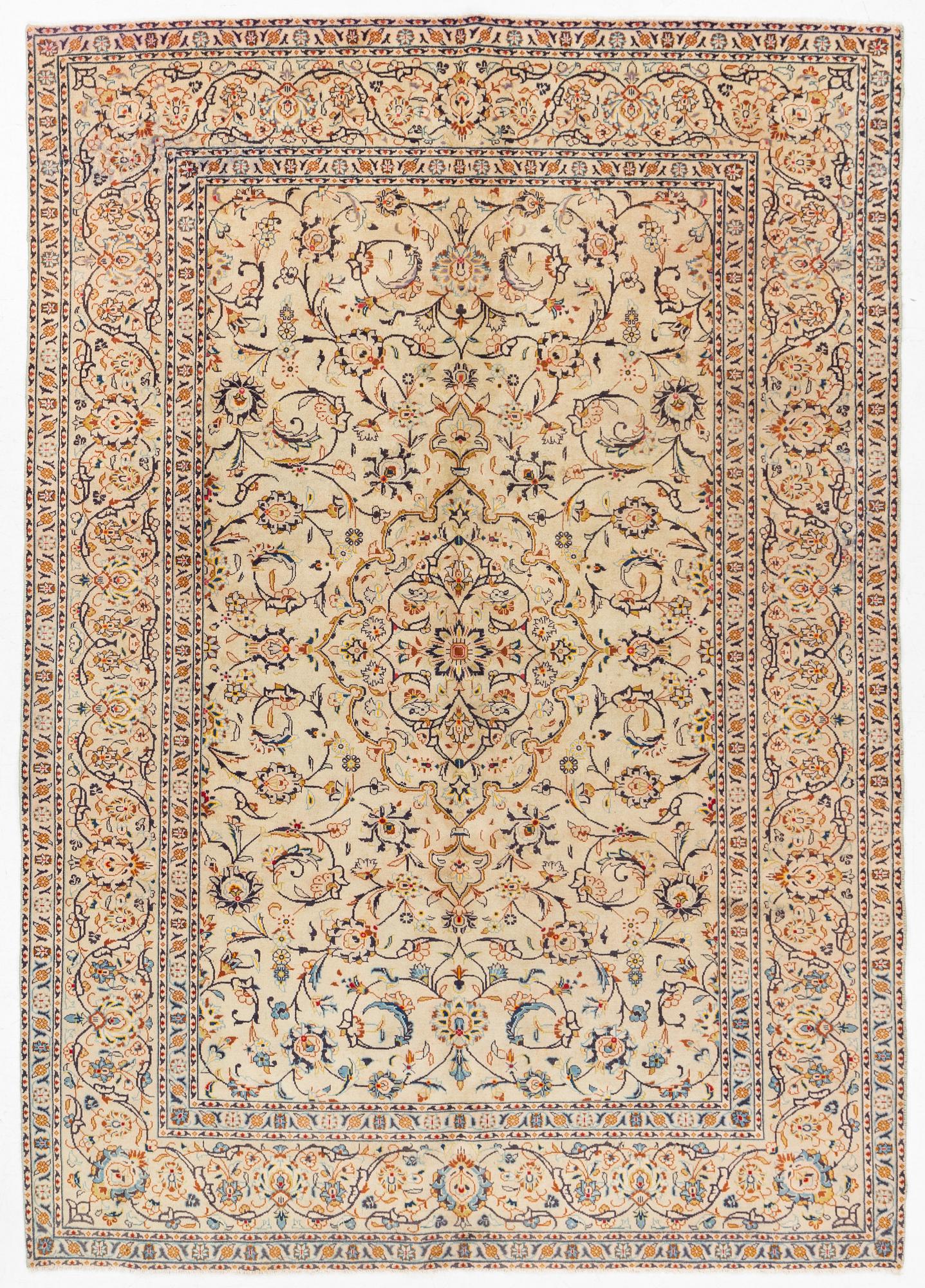 A carpet, Keshan, c. 306 x 214 cm.