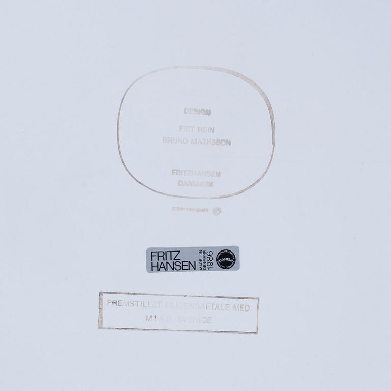 BORD, "Superellips", Bruno Mathsson/Piet Hein, Fritz Hansen, 1986.