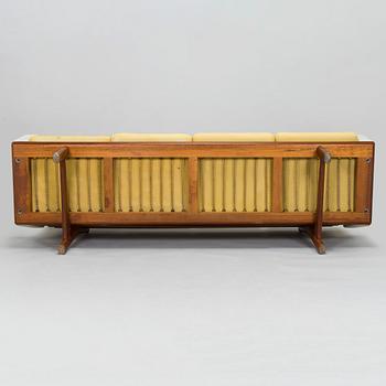 Hans J. Wegner, a mid-20th century 'GE 236/4' sofa for Getama, Gedsted. Denmark.