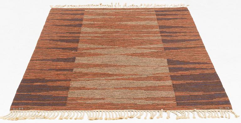 Klockaregårdens Hemslöjd/Karin Jönsson, rölakan rug, approx. 210 x 135 cm.