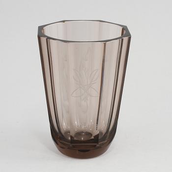 VAS, glas, Simon Gate, Orrefors, 1900-talets första hälft.
