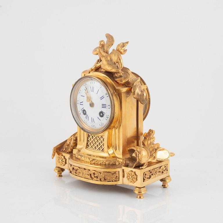 A Louis XVI-style mantel clock, Japy Frères & Cie, France, late 19th Century.