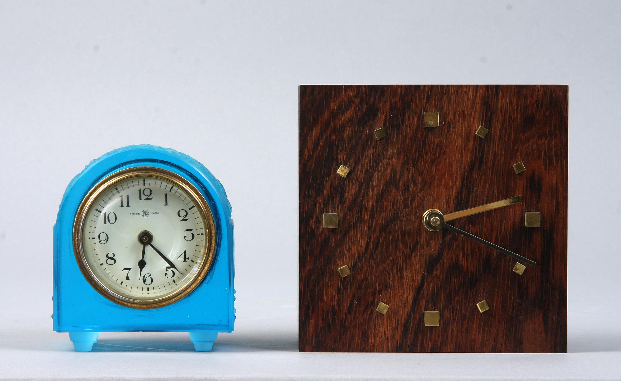 BORDSUR, 2 st, 1900-taelts andra hälft.