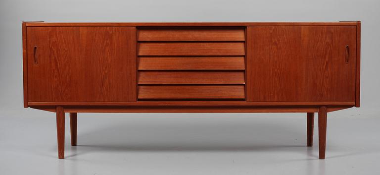 SIDEBOARD, "Trio", Nils Johnsson, Troeds, 1950/60-tal.