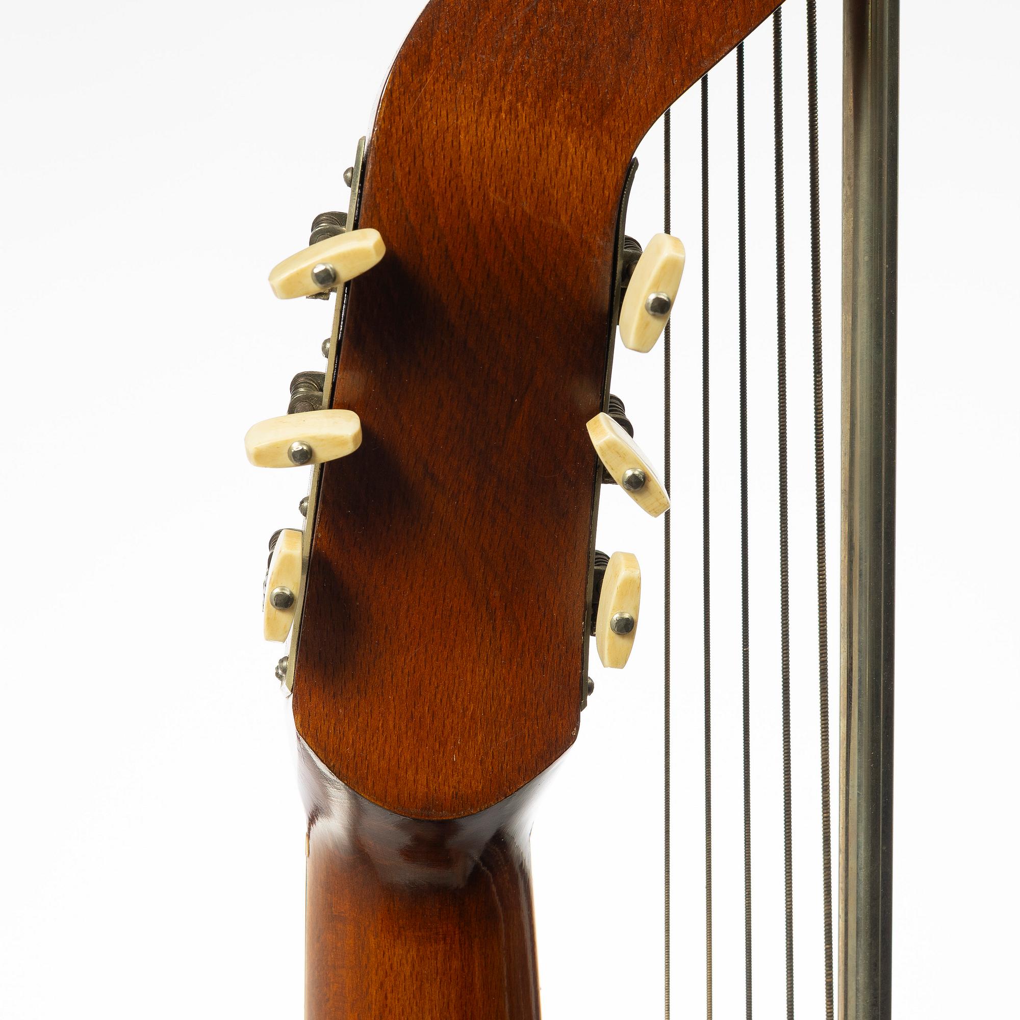 12-string lute, Alfred Brock, Stockholm, 1929.