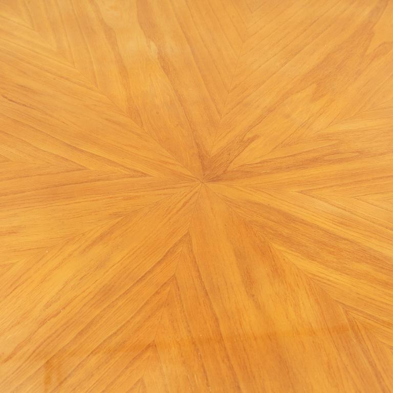 A Swedish Grace table, 1920s/30s.