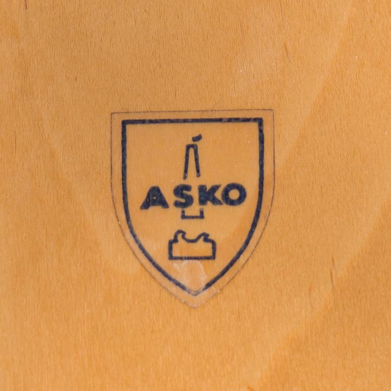 ILMARI TAPIOVAARA, tuoleja 4 kpl "Fanetti" valmistaja Asko 1900-luvun puoliväli.