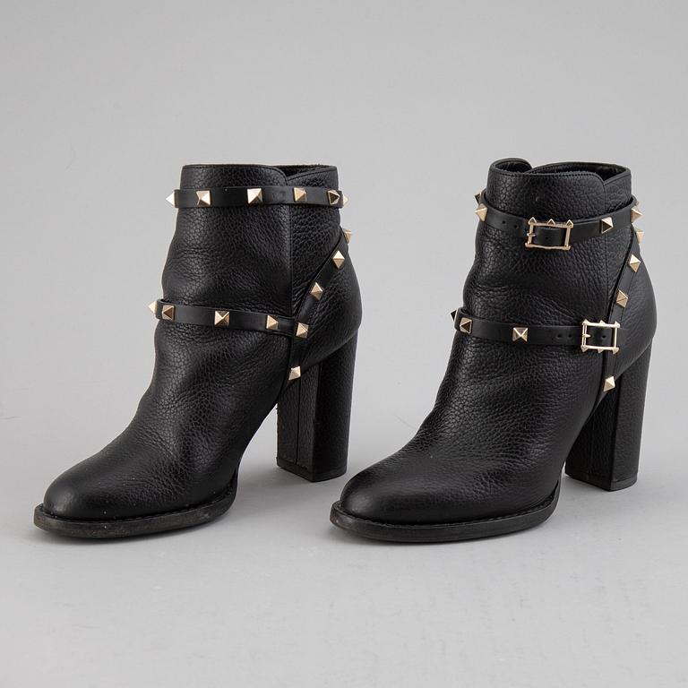 VALENTINO, leather bo0ts, size 37.