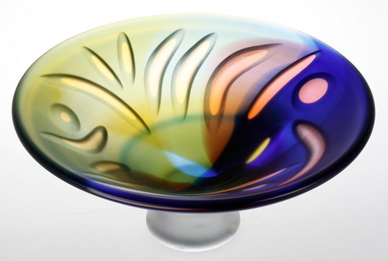 SKÅLFAT, glas "Karibisk måne", Göran Wärff, Kosta Boda 1991, unik.