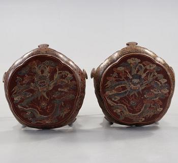 BORD, ett par, lack. Qing dynastin (1644-1912).