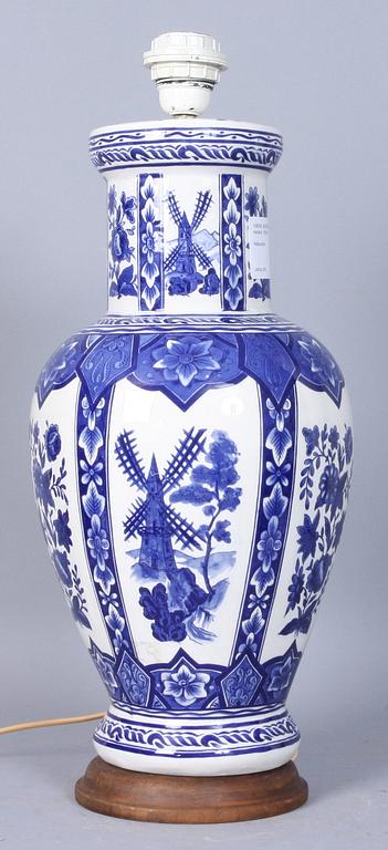 BORDSLAMPA, porslin, Delft, Holland, 1900-tal.