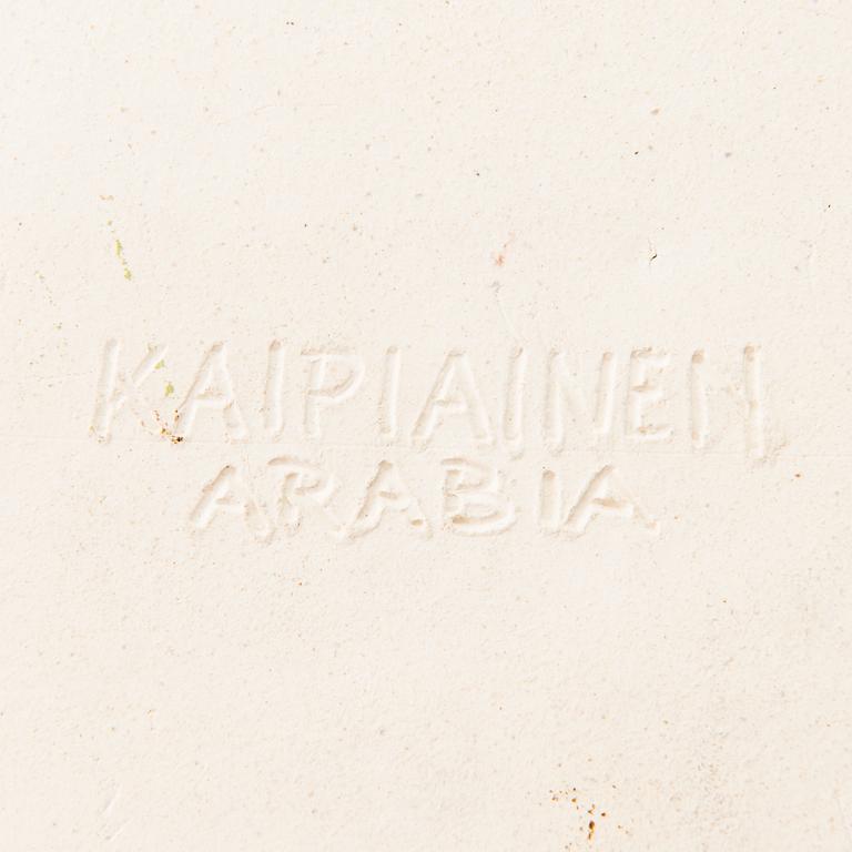 Birger Kaipiainen, A stoneware dish signed Kaipiainen, Arabia.