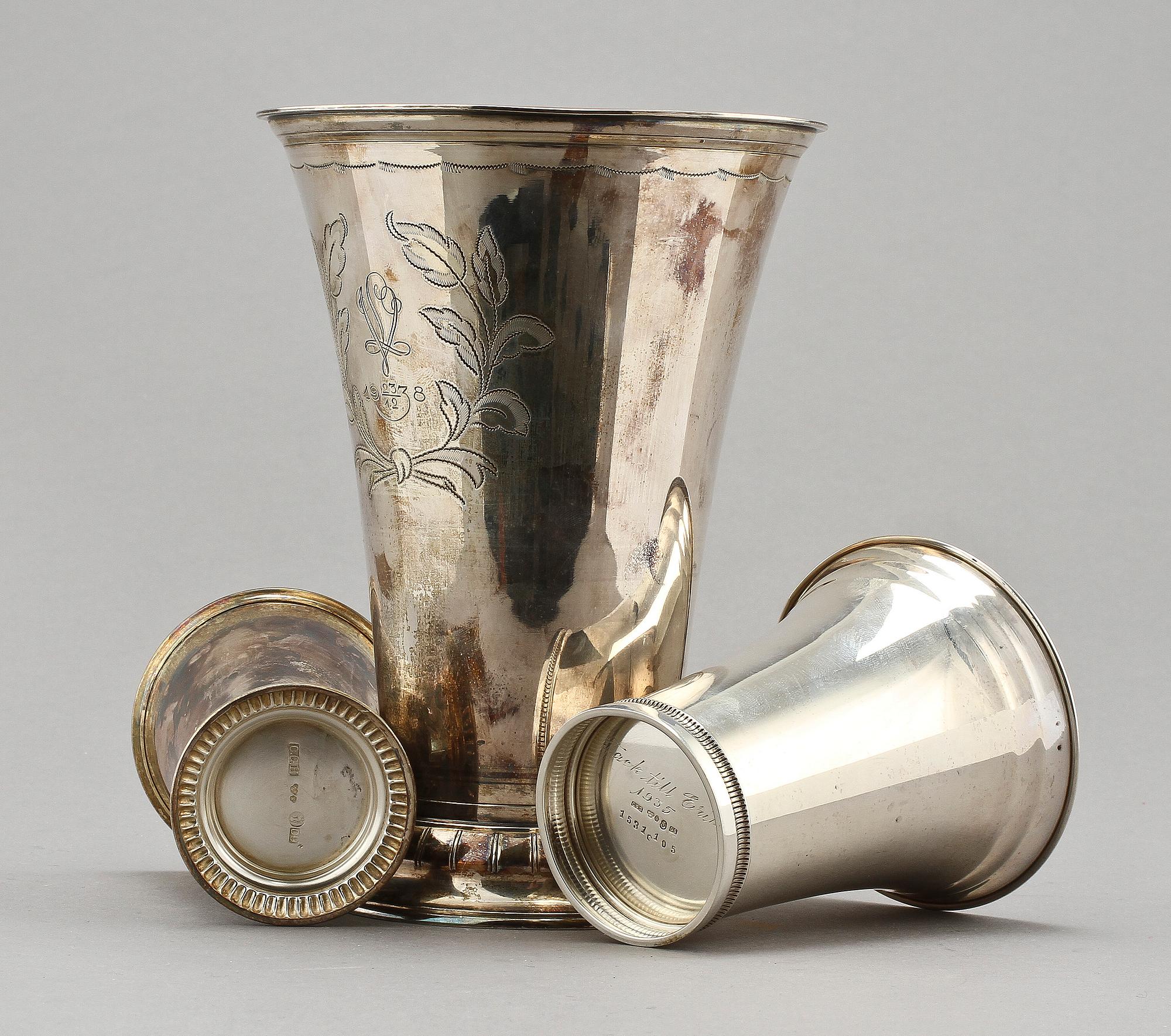 BÄGARE, 3 st, silver, 1900-tal. Tot. v. 460 g.