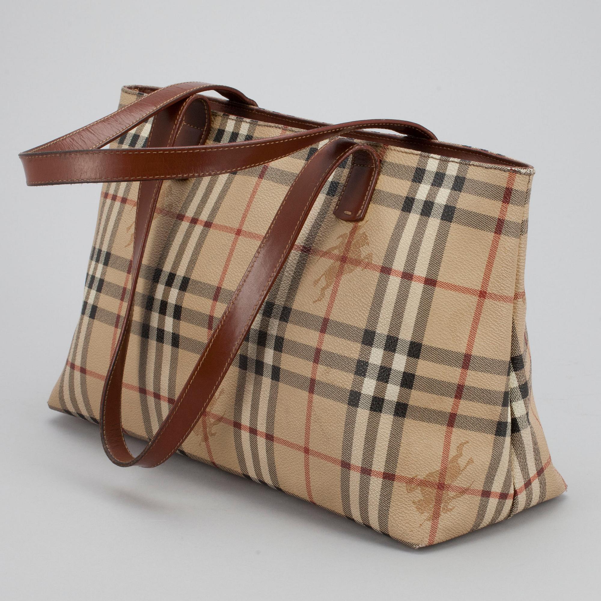 VÄSKA, Burberry.