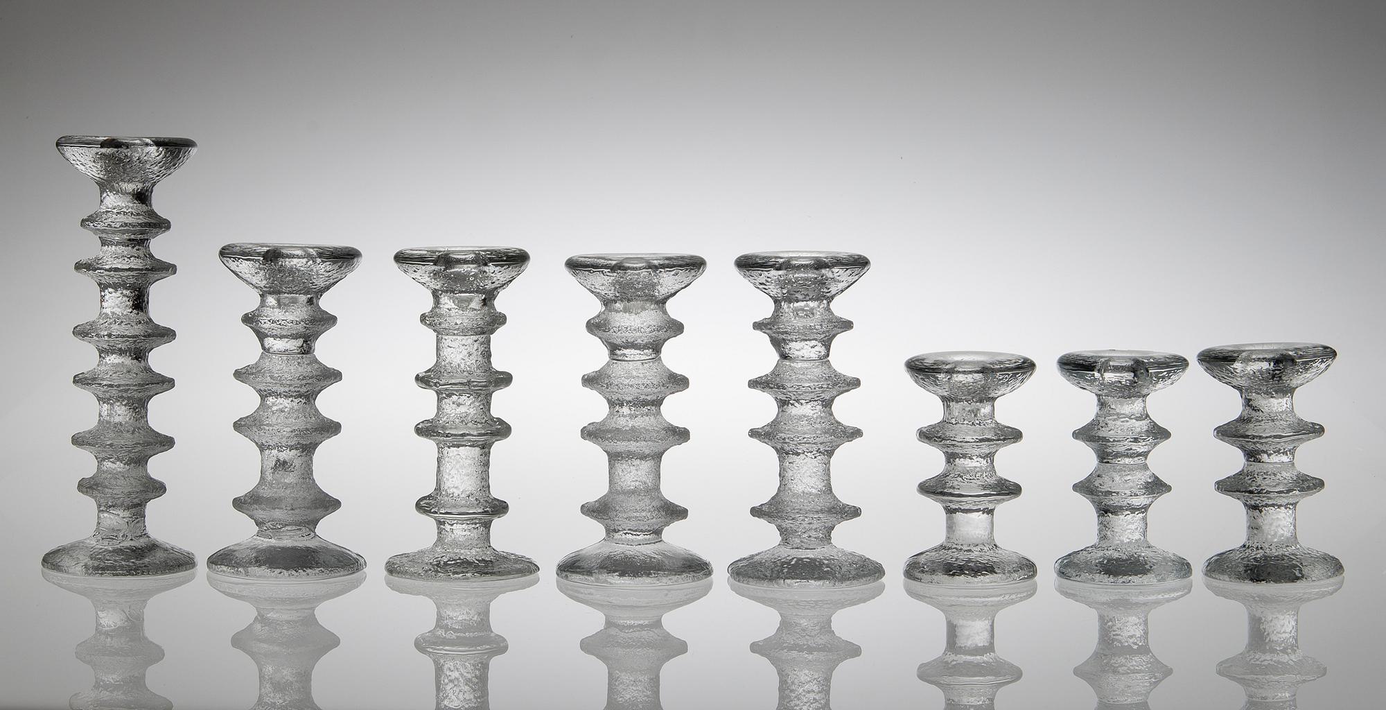 TIMO SARPANEVA, LJUSSTAKAR, 8 st, glas, "Festivo", Iittala. 5 st signerade TS.