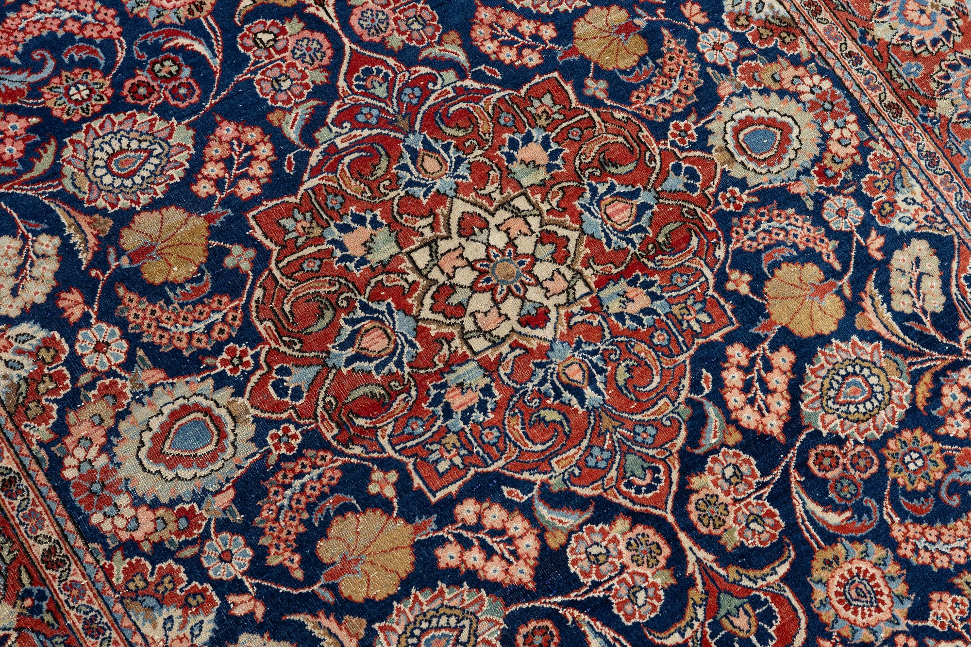 A pair of antique Keshan rugs, central persia, c. 205 x 137 cm.