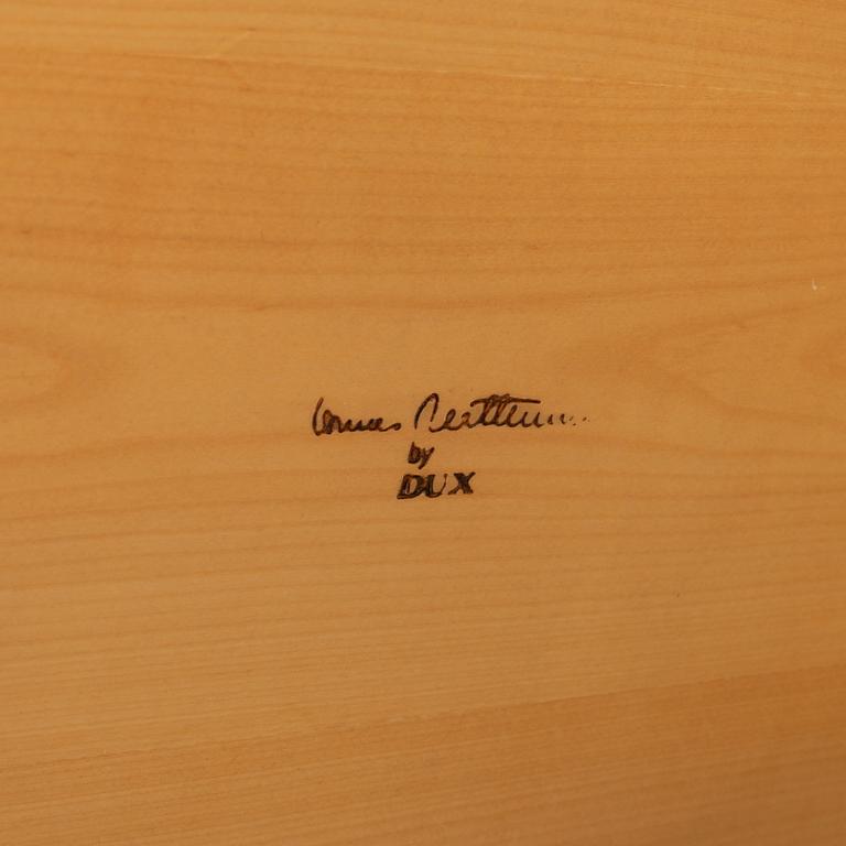 Bruno Mathsson, sidobord, ett par "Annika" för DUX, 1900-talets andra hälft.