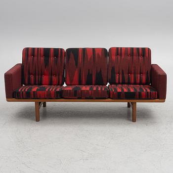 Hans J. Wegner, sofa "GE236" Getama, Gedsted, Denmark, 1960s.