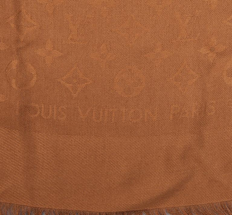SJAL, Louis Vuitton.