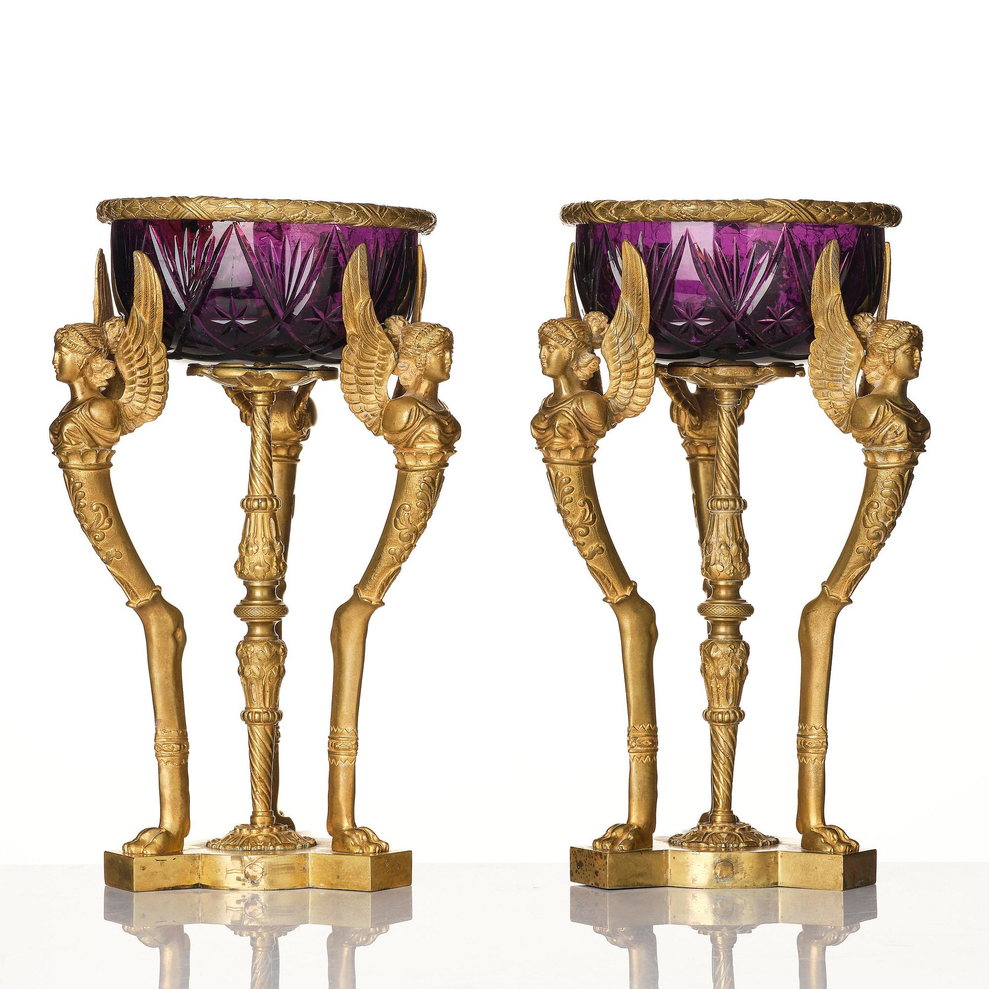 Uppsatsskålar, ett par, troligen Ryssland, sent 1800-tal, Empirestil.