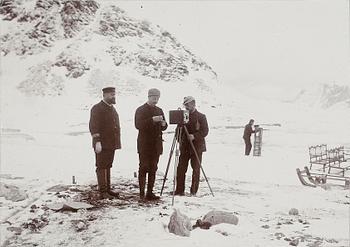G & H HASSELBLAD, 4 st fotografier från Andrées polarexpedition 1897.
