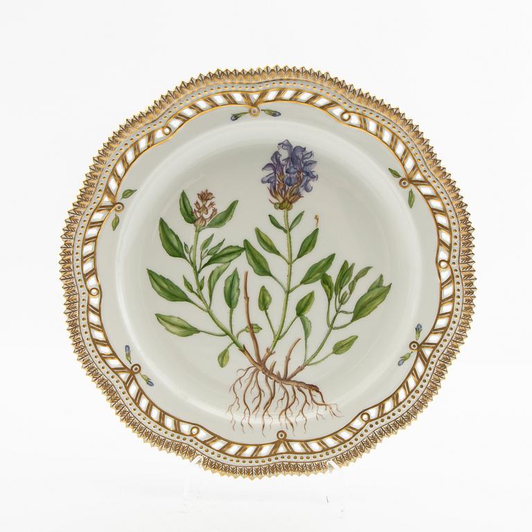 Plate "Flora Danica" Royal Copenhagen Denmark porcelain.