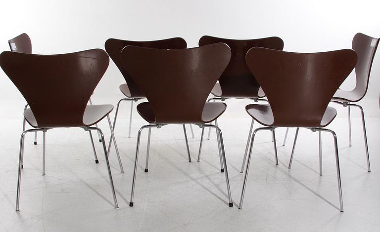 STOLAR, 7 st. "Sjuan". Arne Jacobssen för Fritz Hansen.