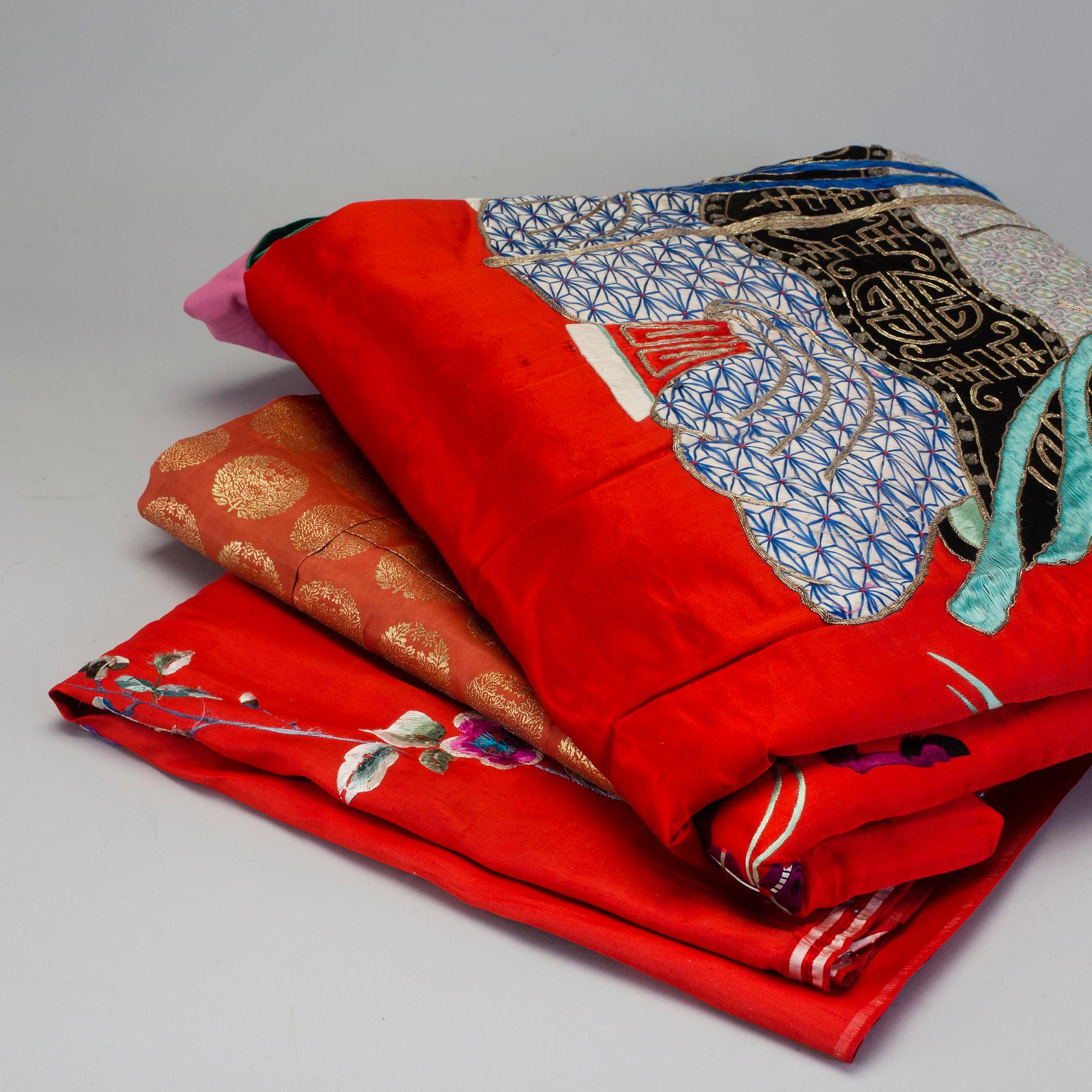 three peises of chinese silk embroiderys/rolls, oround the mid of the 20th century.