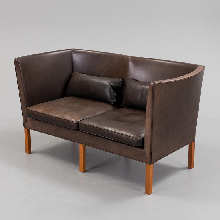 BØRGE MOGENSEN, a leather upholstered sofa model 2214 from Fredericia Furniture, 21st Century.