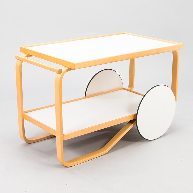 ALVAR AALTO, A late 20th-century tea trolley 901, for Artek.