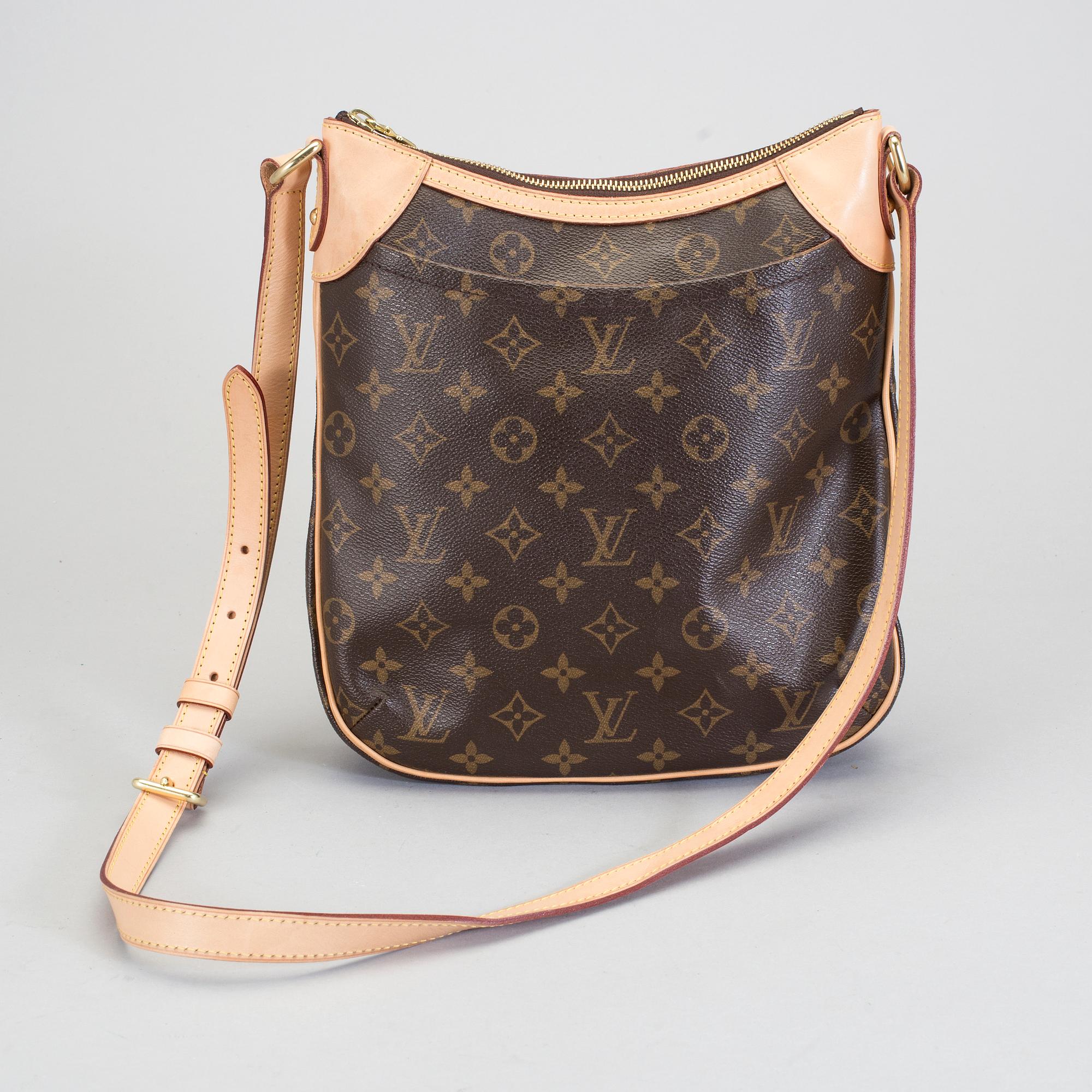 VÄSKA, "Odéon", Louis Vuitton, 2011.