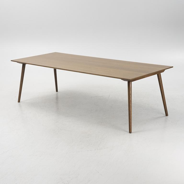 Sami Kallio, a 'In between SK6' dining table, &Tradition.