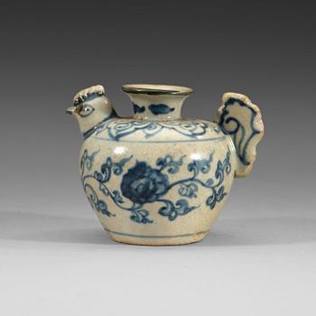 337. A blue and white chickenpot, Ming dynasty (1368-1644).