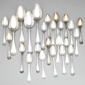 BESTICK, 25 st, silver, "Fransk spets", bland annat Carl Neuendorff dy, Karlskrona, 1846. Vikt ca 418g.