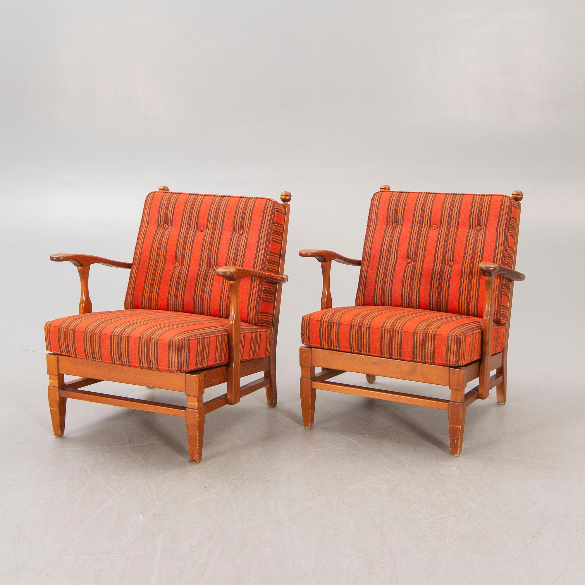 A pair of Gösta Göperts "åre" pine armchairs second part of the 20th century.