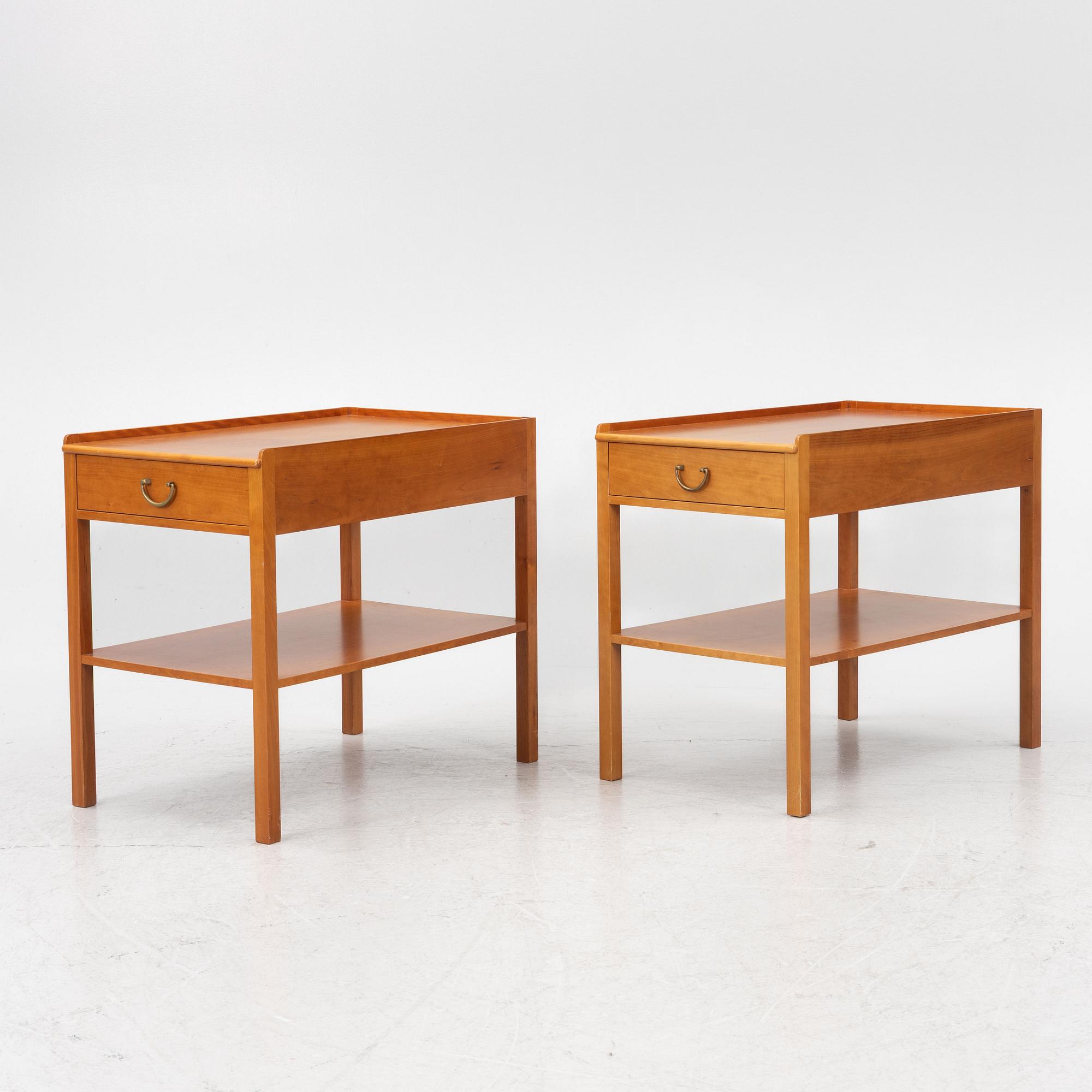 Josef Frank, a pair of model 914 bedside tables, Firma Svenskt Tenn, after 1985.