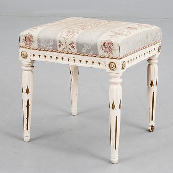 TABURETT, sengustavianskt provinsarbete, 1800-talets början.