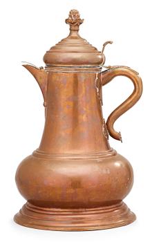 603. An 18th century copper tankard, presumably German.