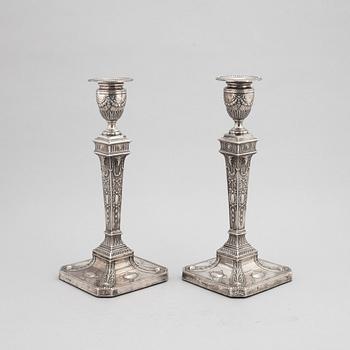 Ljusstakar, ett par, silver, Georg III-stil, James Deakin & Sons (1882-1932), Sheffield, England.