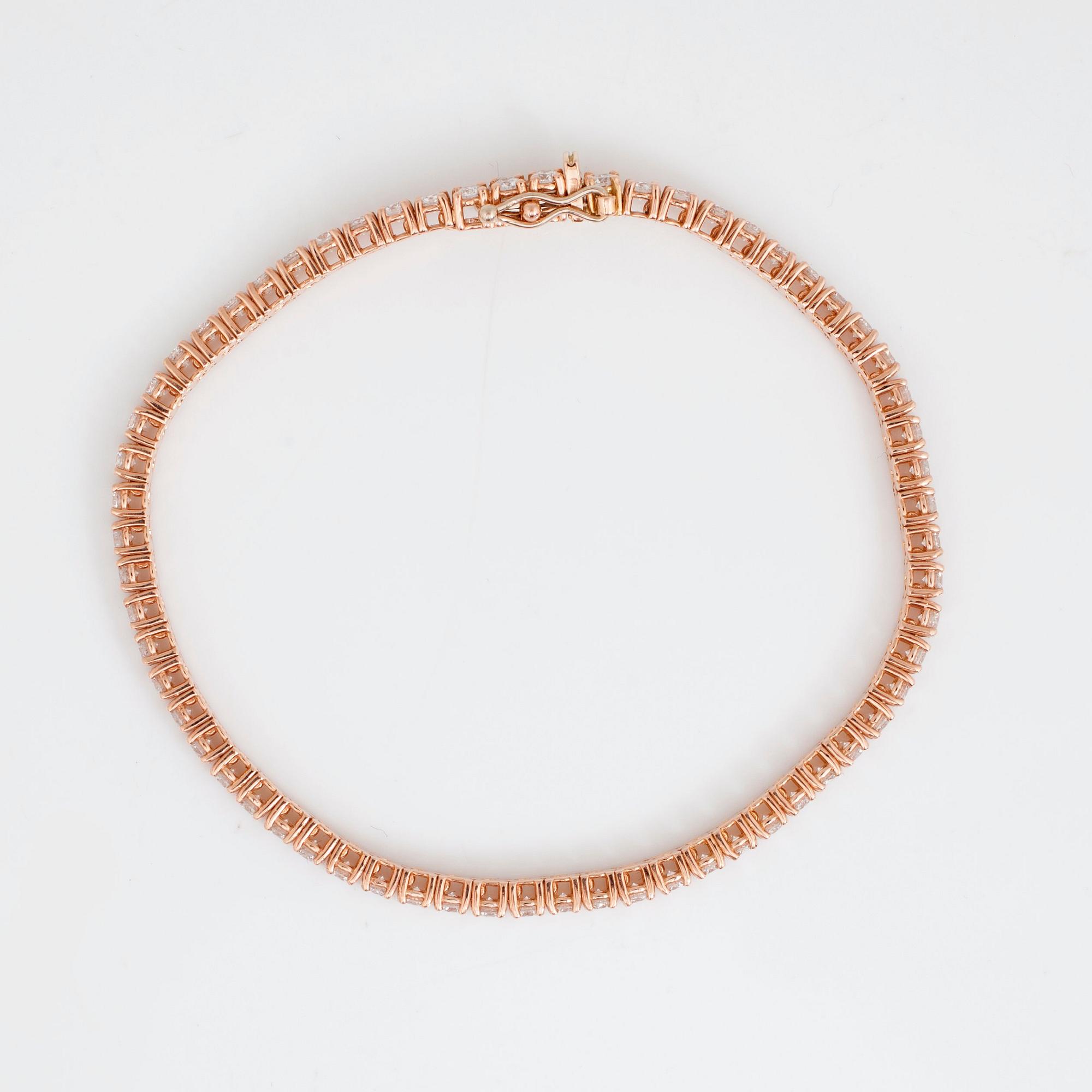 ARMBAND med briljantslipade diamanter totalt 3.50ct.