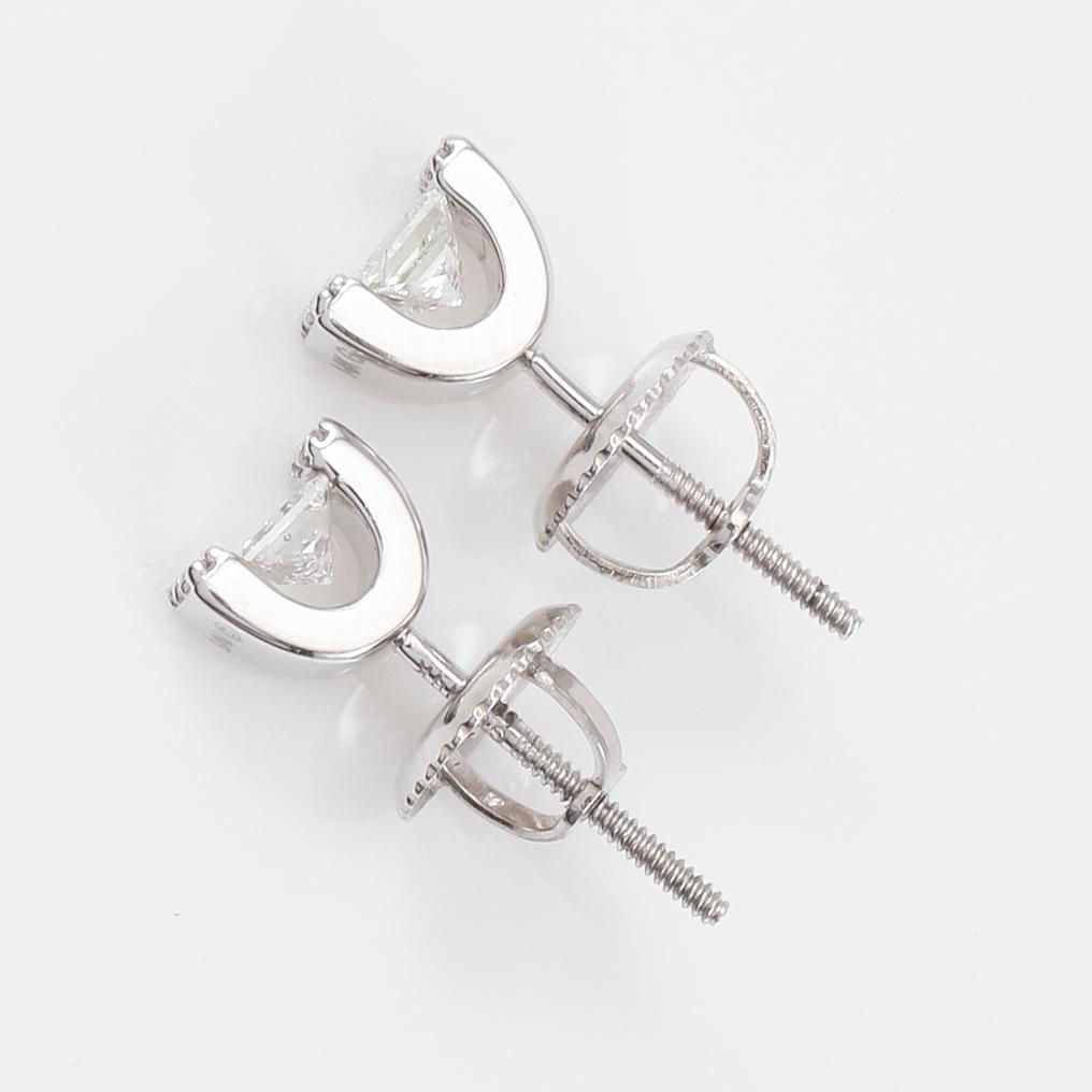 ÖRHÄNGEN, 1 par, 14K vitguld och diamanter tot ca 0.30 ct.