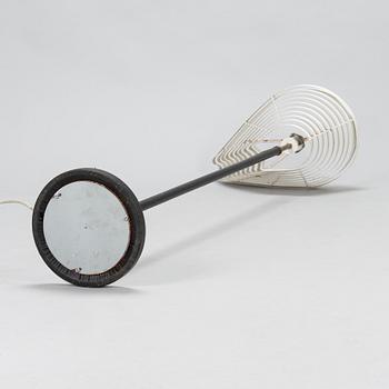 Alvar Aalto, 'Angel wing'  floor light model A 805, manufactured by Valaisinpaja Oy, late 20th century.