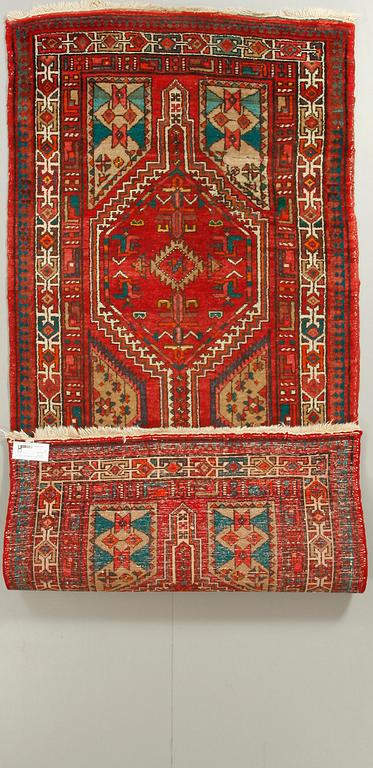 MATTA, orientalisk, Sarab, Persien.
223 x 100.