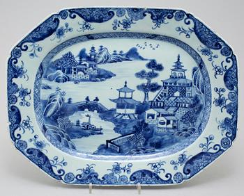 STEKFAT, porslin, Kina, 1700-tal.