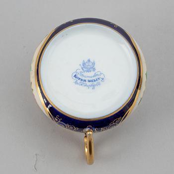 A Russian porcelaine tea set, Korniloff Brothers. (6 pc).