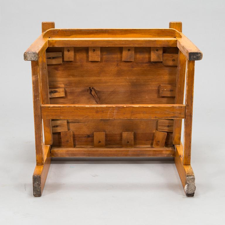 Tuoli, 1900-luvun puoliväli.